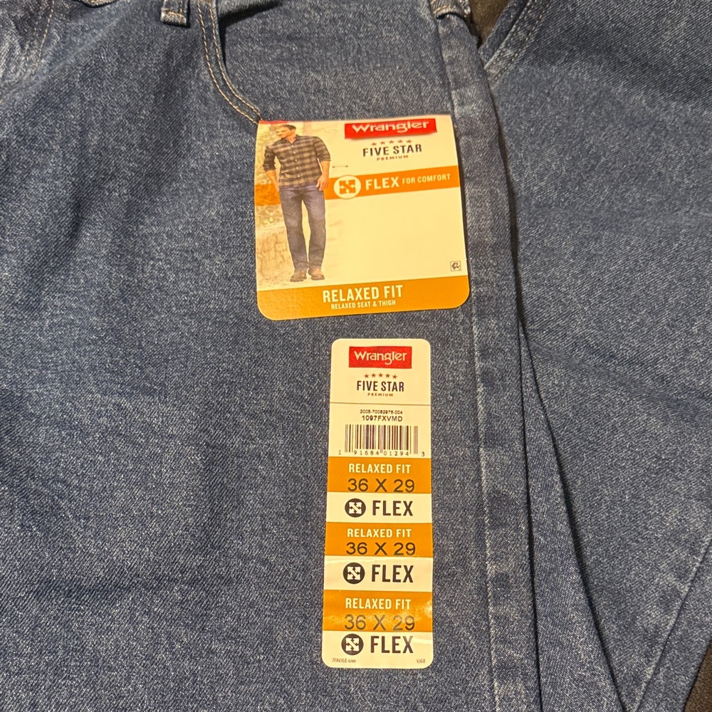 Wrangler Men's Relaxed Fit Flex Jeans - Dark Blue